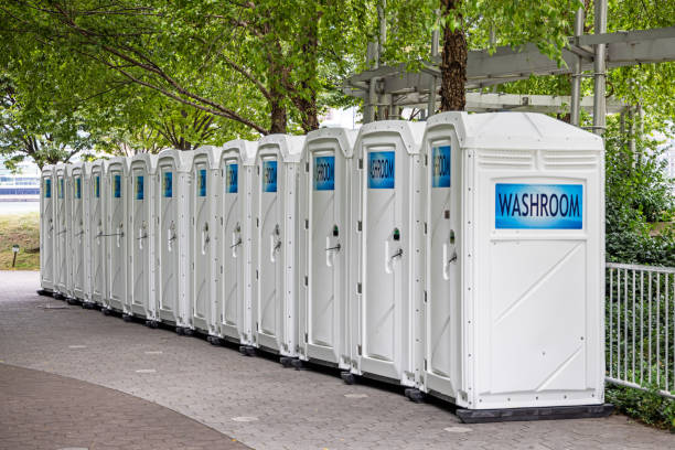 Best Portable toilet rental cost  in Andover, MN